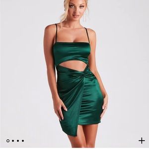 NWT Windsorstore Emerald Green satin mini cut out dress